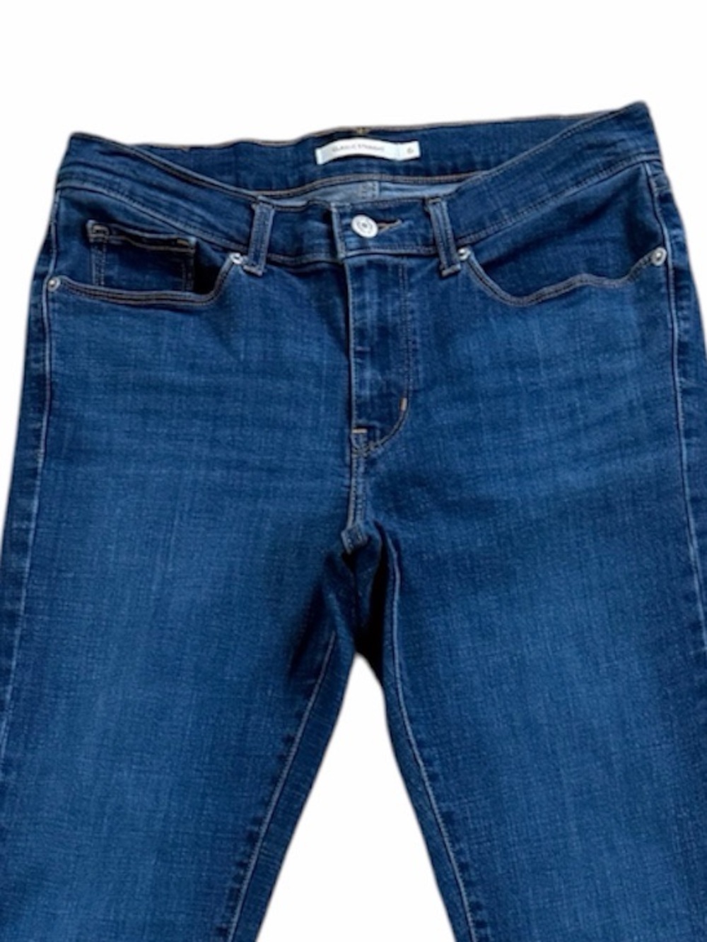 Levi's Women's Classic Straight Leg Jeans Size 6 - Picture 3 of 11